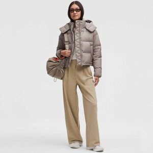 Lululemon Daydrift High-Rise Wide-Leg Trouser *Regular
Sheer Oak / Light Ivory